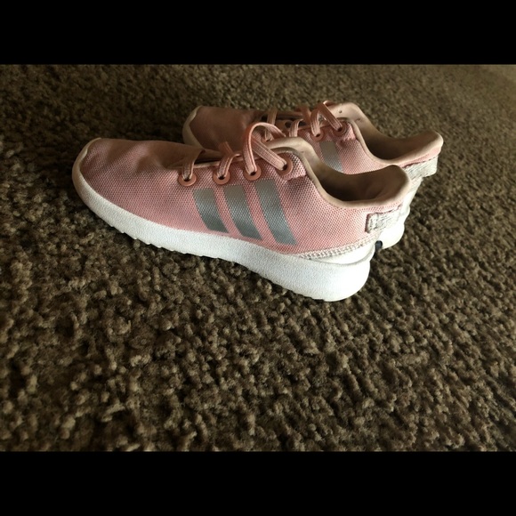 Toddler Adidas shoes. Size 7 - Picture 2 of 4